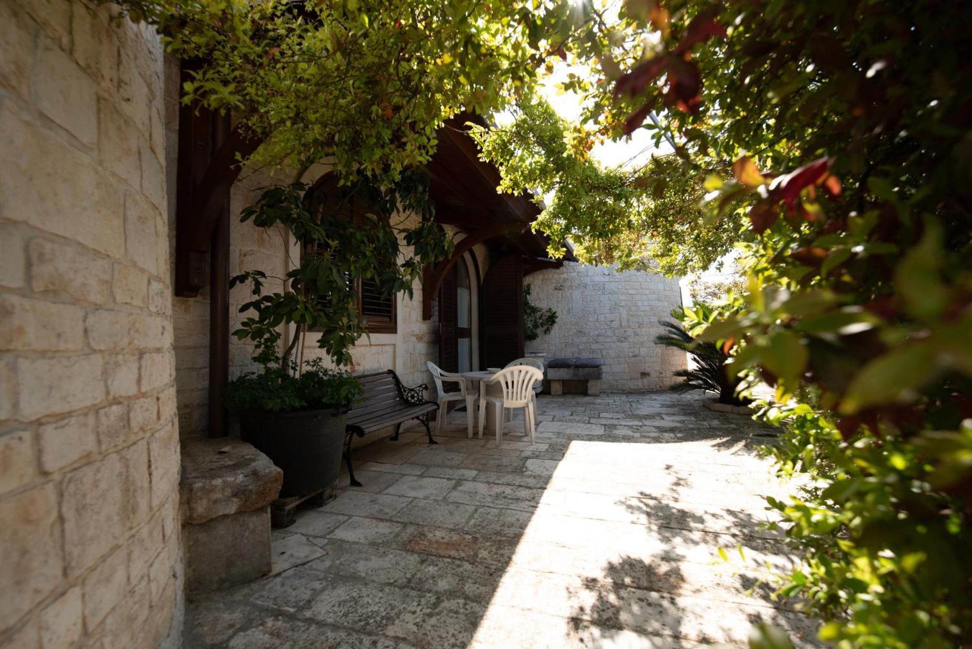 I Trulli Di Badi Guest House Локоротондо Екстериор снимка
