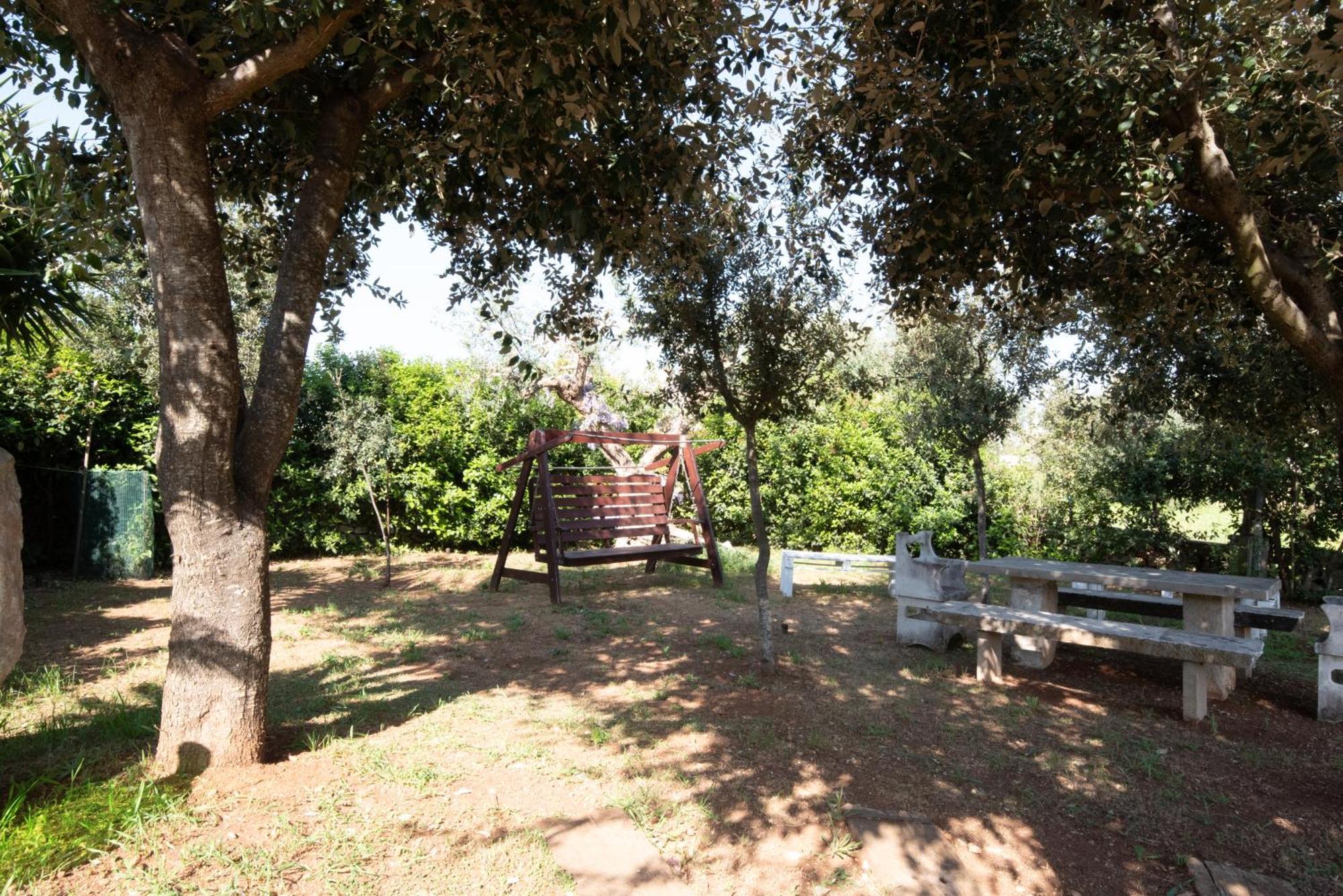 I Trulli Di Badi Guest House Локоротондо Екстериор снимка